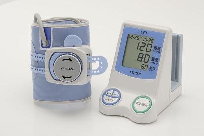 シチズン 電子血圧計CH-463E.jpg